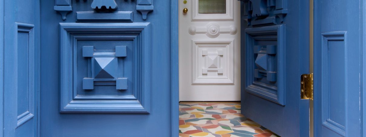 Italianate architecture entry door